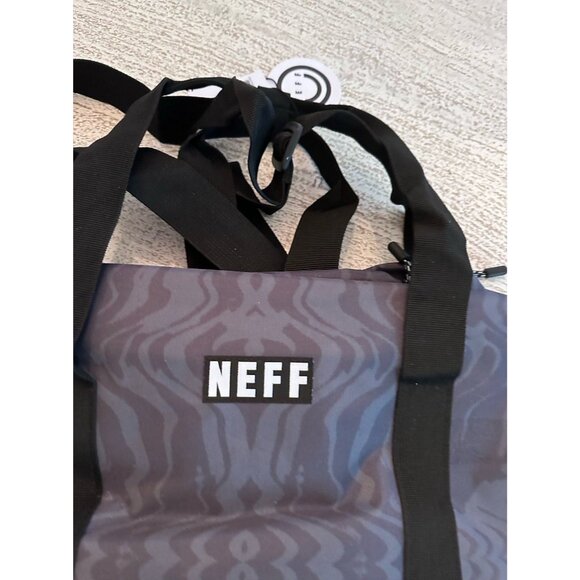 Neff momentum structured duffle bag - Picture 2 of 7